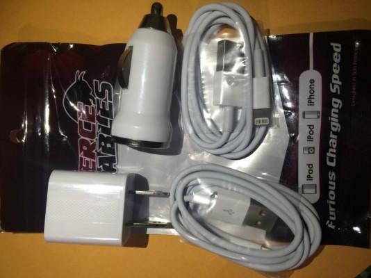 Cables y cargadores para iPhone y iPad