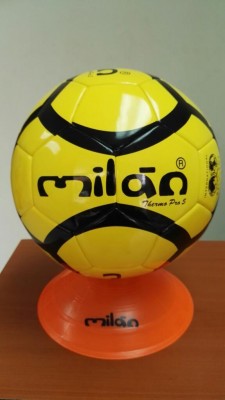 Balones de football, basketball, volleyball